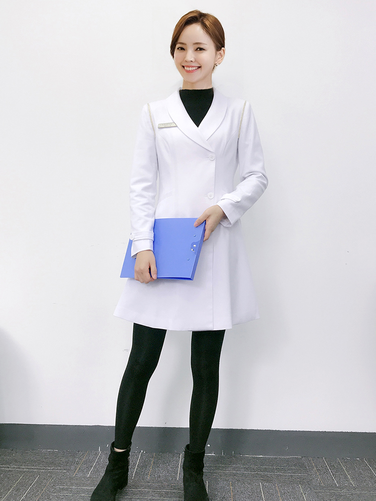 Wysokiej klasy koreański styl  – Medical Lab Years recenzja i cena