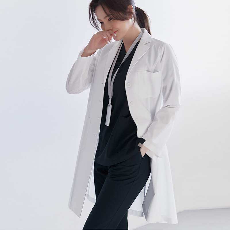Koreański styl białego fartuch – Medical Lab Years recenzja i cena